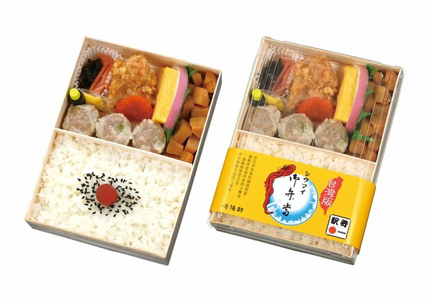 日本のシウマイ弁当崎陽軒が、台湾マーケティングのため特別なお弁当を提供する。一番違うところは、台湾版のおかずとご飯が暖かいのだ。(提供元:台湾崎陽軒)