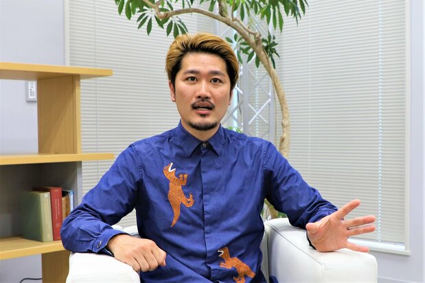ミヤザキケンスケ氏　撮影：天野久樹（nippon.com）