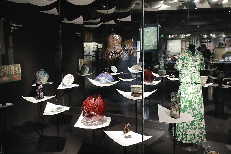 服飾、陶芸、細工、絵画などジャンルを超えて用いられている竹のモチーフ