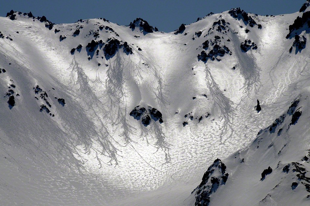 Face nord de la chaine de Tateyama, avril