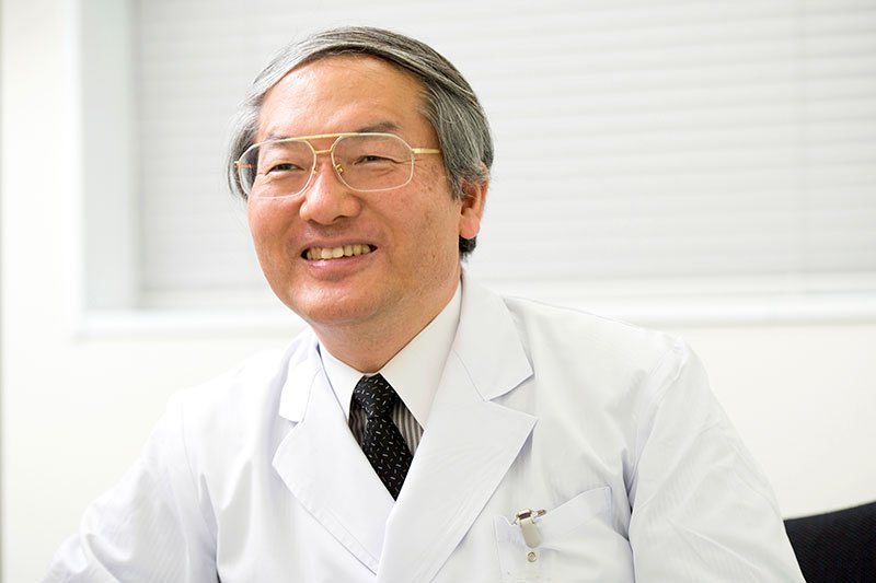 赤星隆幸：治疗白内障的权威