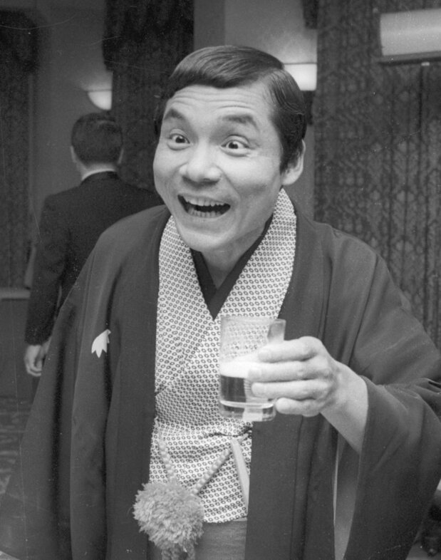 笑福亭仁鶴さん=1975年12月撮影(共同)