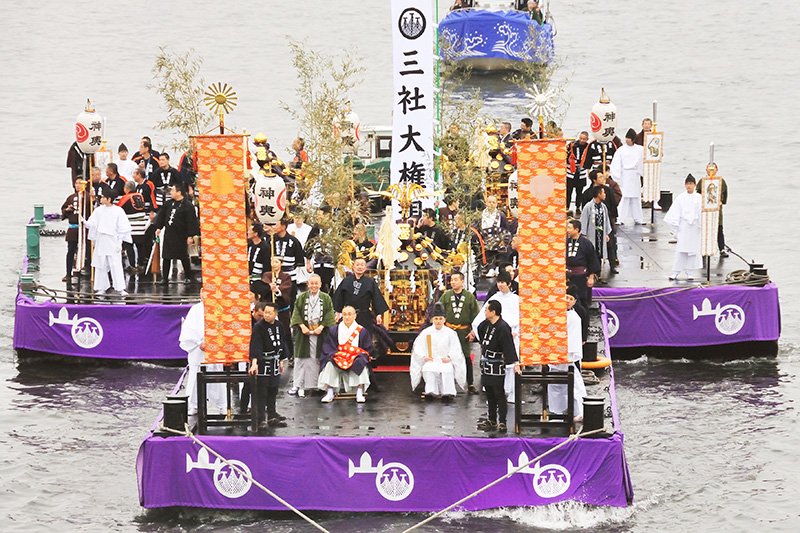54年ぶりに復活した船渡御（ふなとぎょ）。（写真提供＝浅草神社）