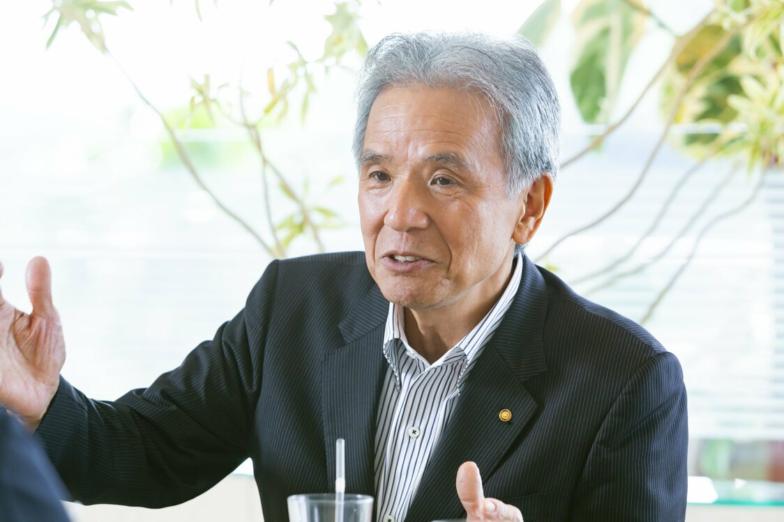 安田氏は2000年本渡市（元天草市）市長に初当選。天草市合併後初の市長となり、2014年まで市政を担った