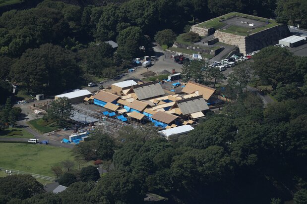 建在皇居东御苑旧江户城本丸遗址上的大尝宫，2019年10月9日[时事通讯社直升机摄影]（时事社）