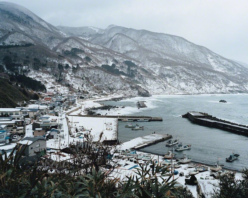 11.“Kamoaosa, Akita, Field Notes (Jōmon Sites/Oga Peninsula/Yonomori).” Taken by Tsuda Nao, 2011. © Tsuda Nao.