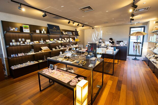 The temple’s official shop carries religious paraphernalia as well as knickknacks and other items bearing the logo of Tsukiji Honganji.