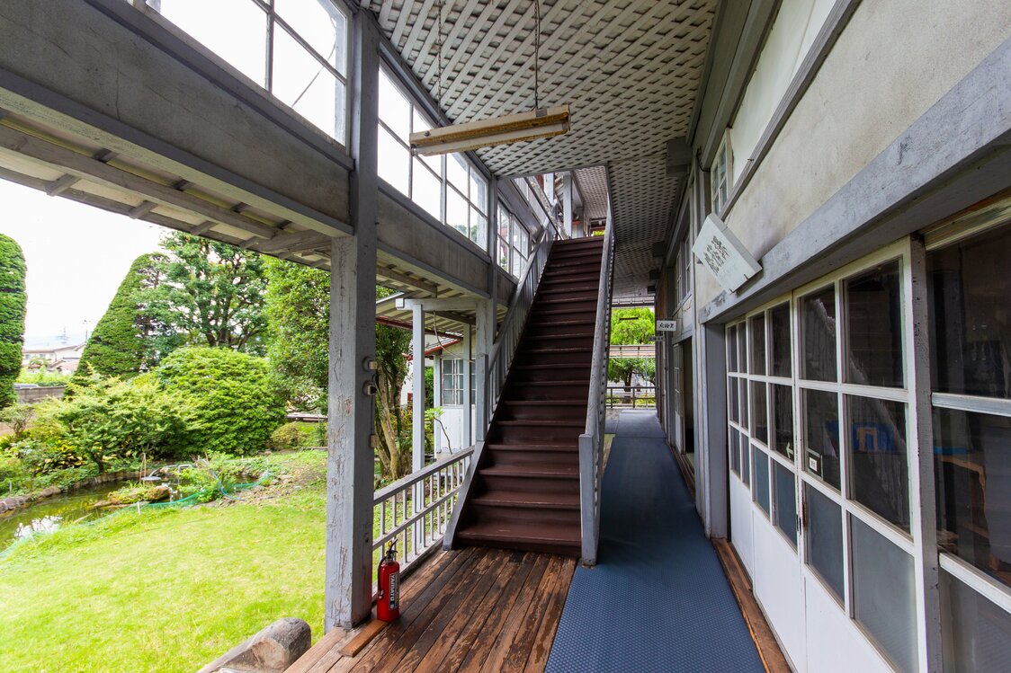 現在は非公開で、富岡製糸場の事務所として使用される検査人館