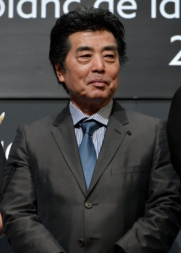 村上龍さん（2016年12月撮影、時事）