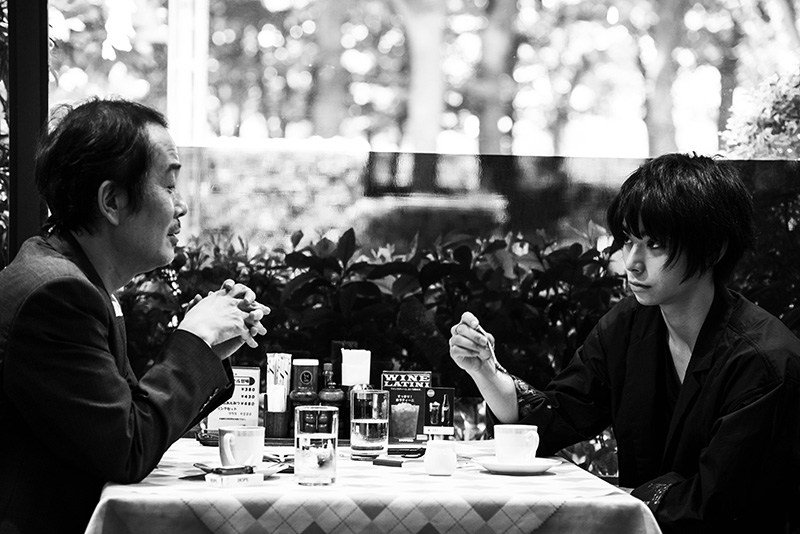 Revolver : Lily Franky (à gauche) et Murakami Nijirô (© Yoshimoto Kôgyô)