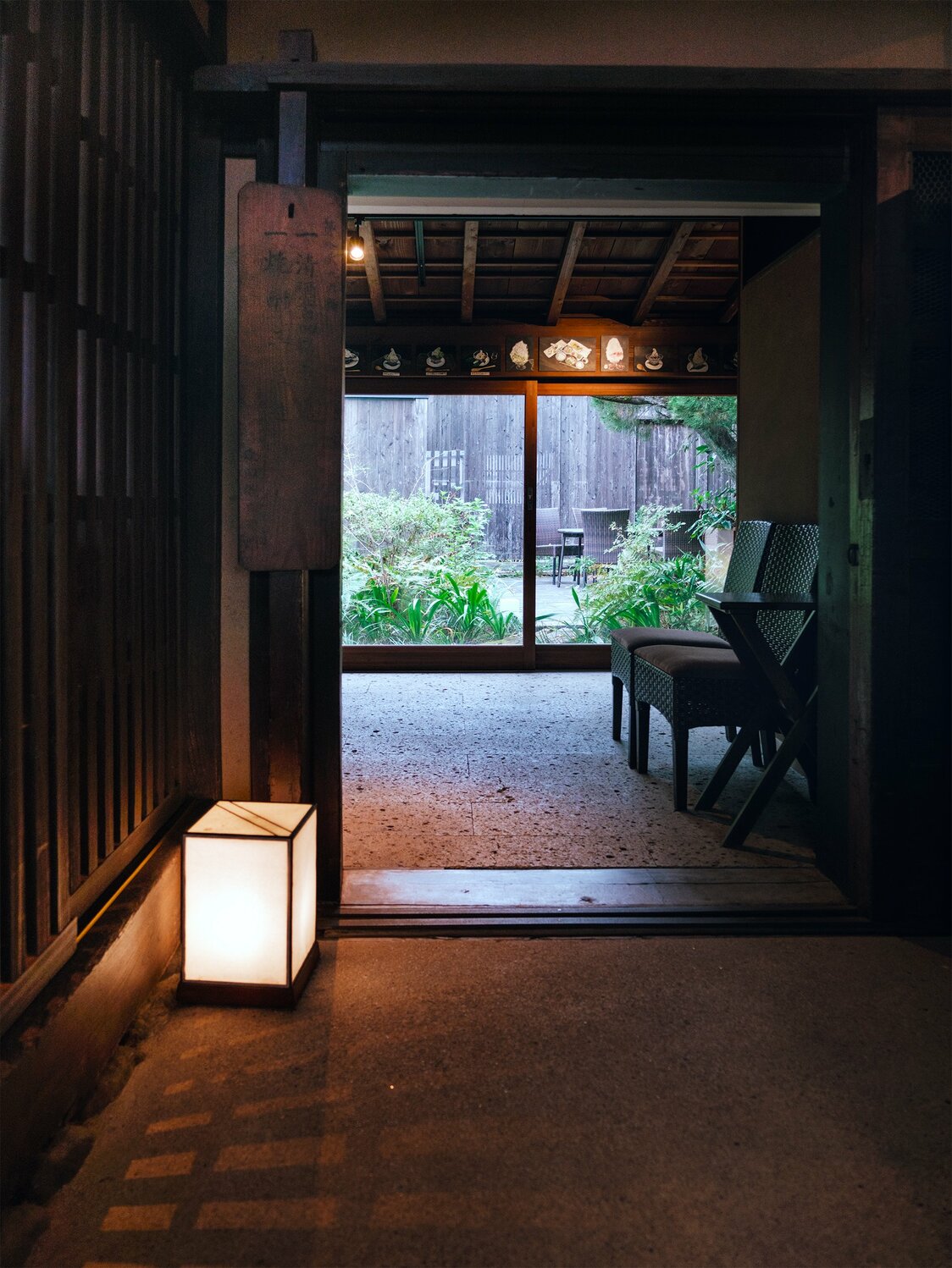 庭園一角設有寵物友善的露臺座位