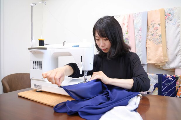 異素材をきれいに縫製するのは至難の業