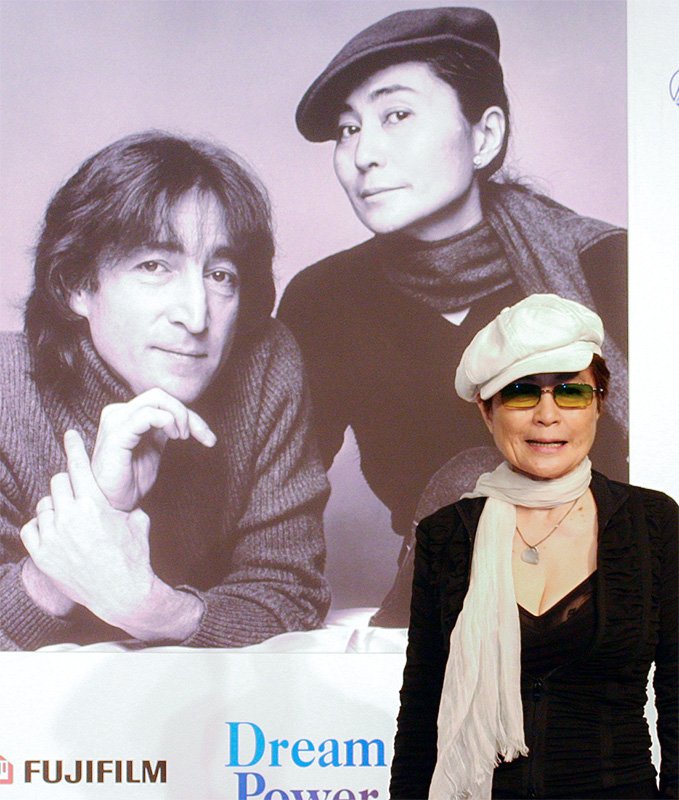 Yoko Ono en Japón, en octubre de 2005, con motivo del concierto Dream Power John Lennon Super Live (Jiji Press).