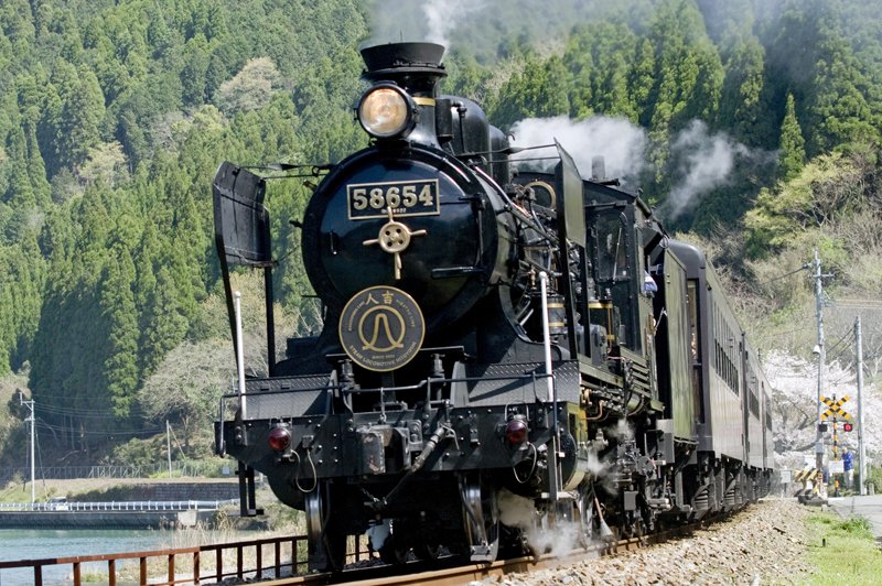 SL Hitoyoshi en servicio. Fotografía tomada el 21 de marzo de 2022. (Cortesía de JR Kyūshū)