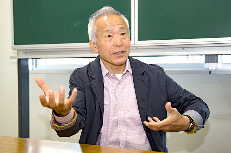 Stalking—and Saving—the Wild Eel: An Interview with Marine Biologist Tsukamoto Katsumi