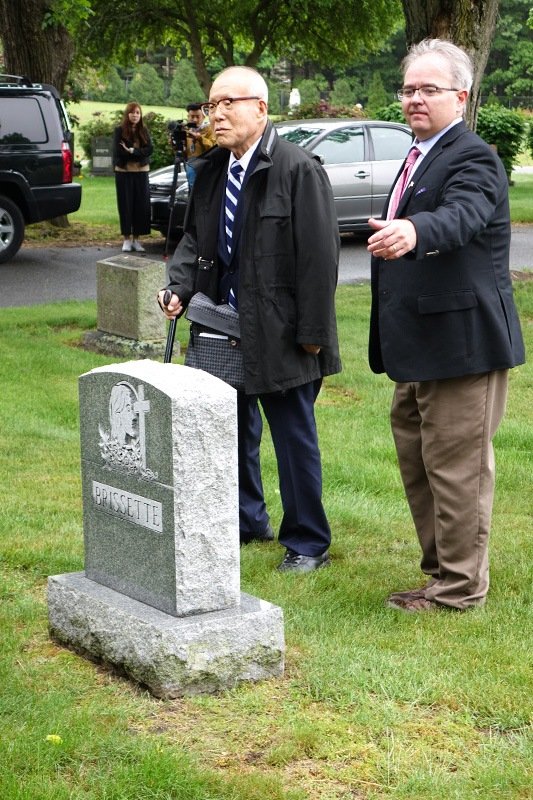 Mori and filmmaker Barry Frechette at the Brissette gravesite.