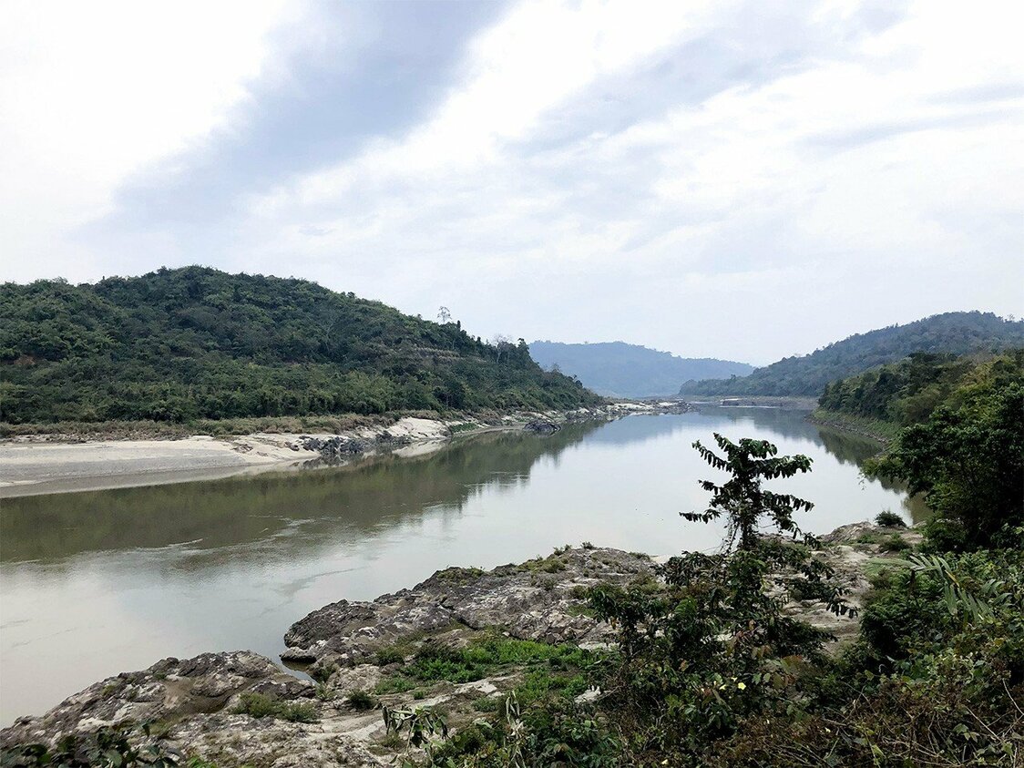 ミッソンダム予定地を流れるイラワジ川（野嶋写す）