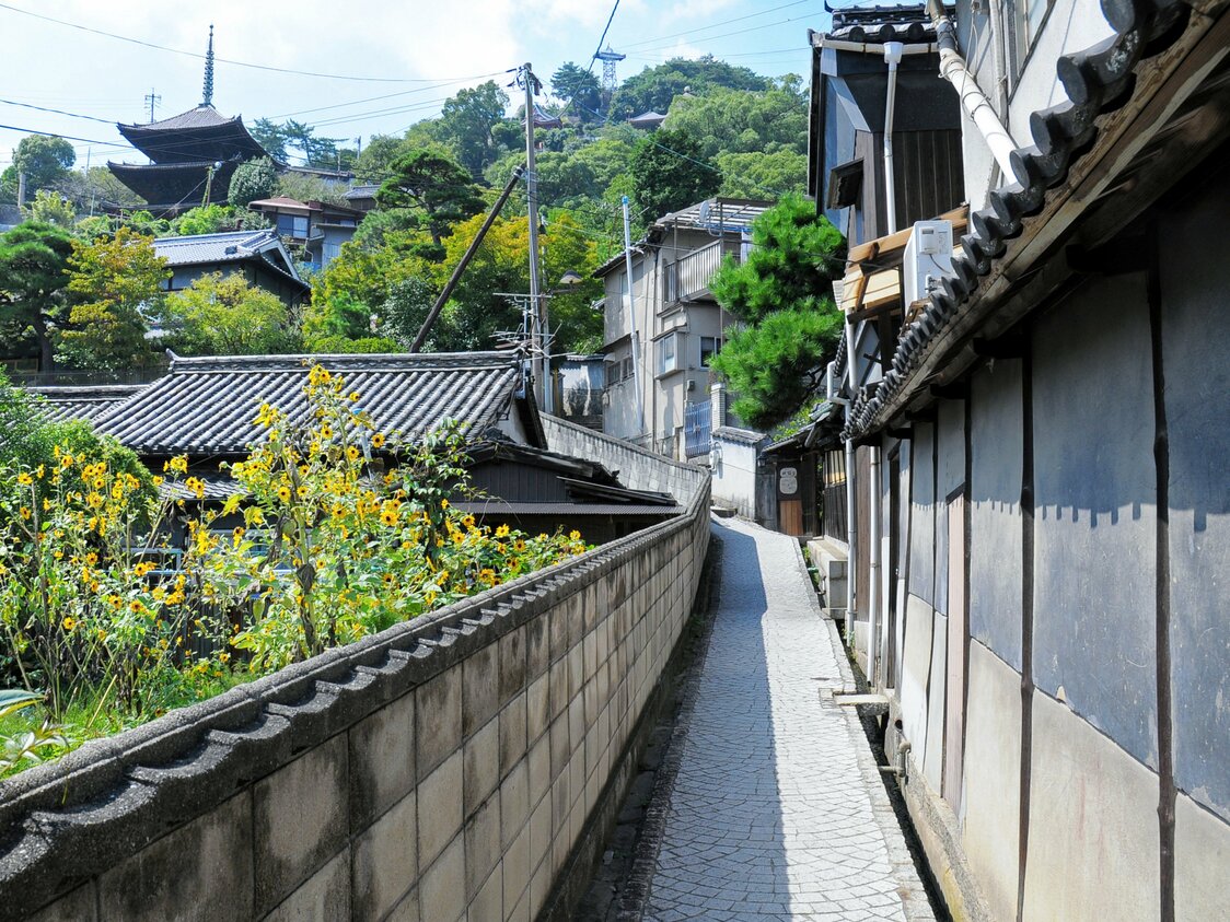尾道的街景，連坡道的一角都可入畫
