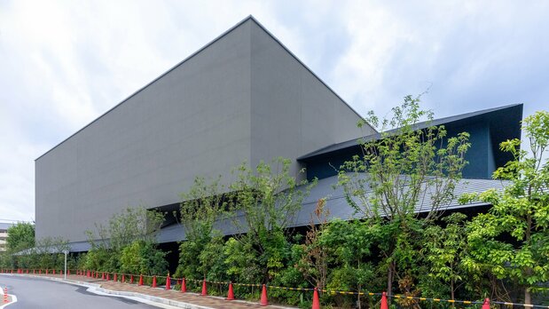Le TeamLab Biovortex Kyoto s’élève sur cinq étages.