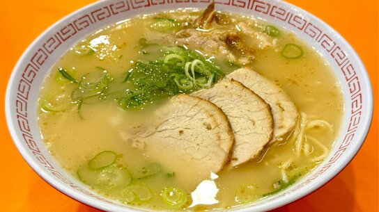 24-Hour Tonkotsu at Kinryū Ramen’s Dōtonbori Branch in Chūō, Osaka