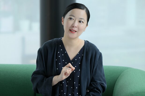 “Writing tanka felt like I was stretching out and slowing down words inside me.” (© Shinotsuka Yōko)