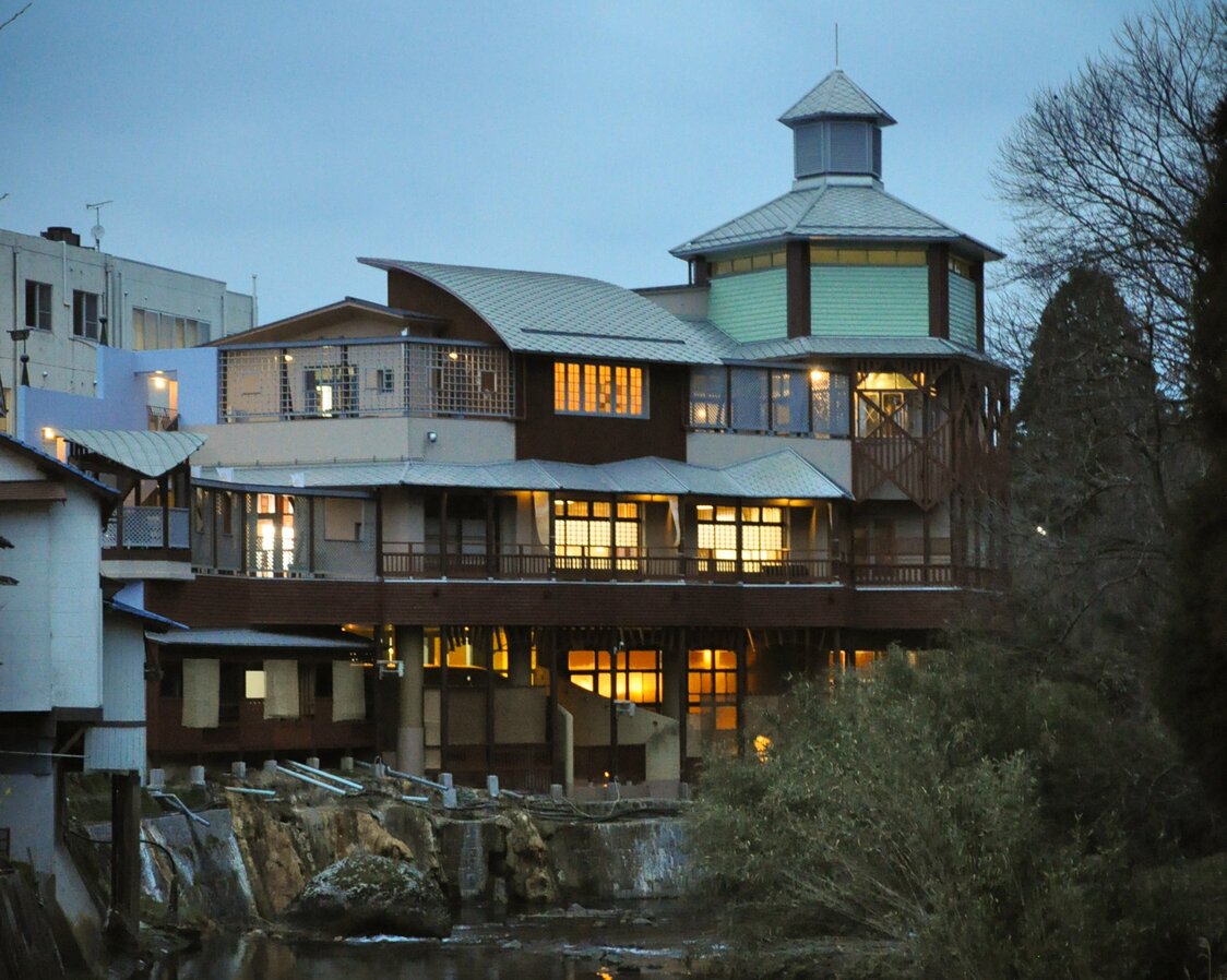 温泉療養文化館 御前湯