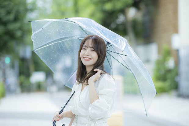 日本で生まれたビニール傘 (PIXTA)