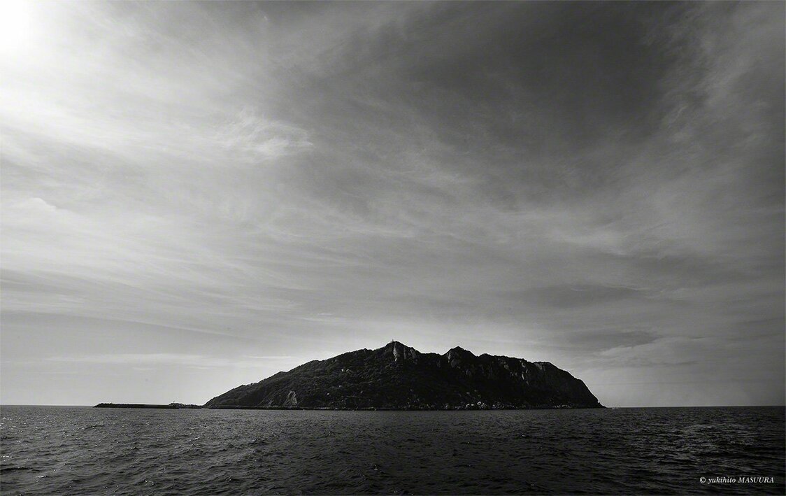 L’île sacrée d’Okinoshima, un monolithe entre la mer et le ciel