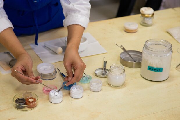Quantities can be varied to suit skin type and skin tone.