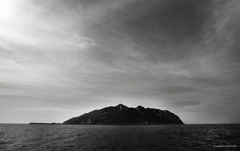 L’île sacrée d’Okinoshima, un monolithe entre la mer et le ciel