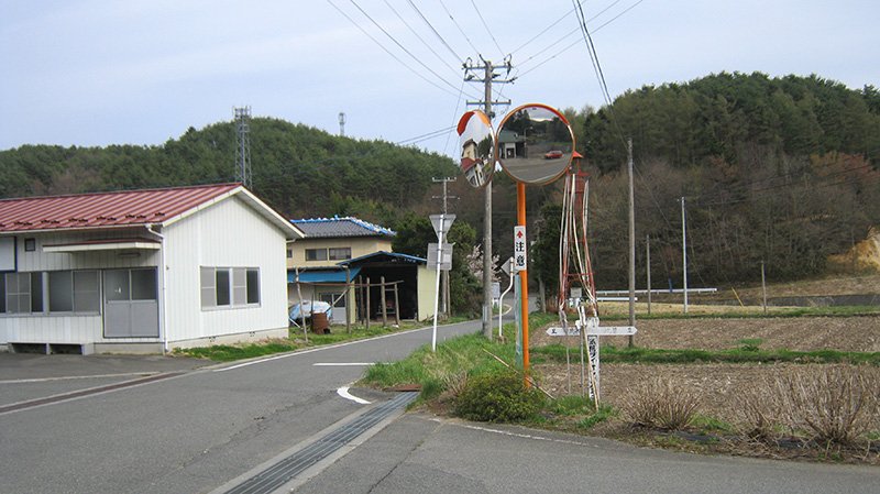 The crossroads at the center of the deserted hamlet of Nagadoro.