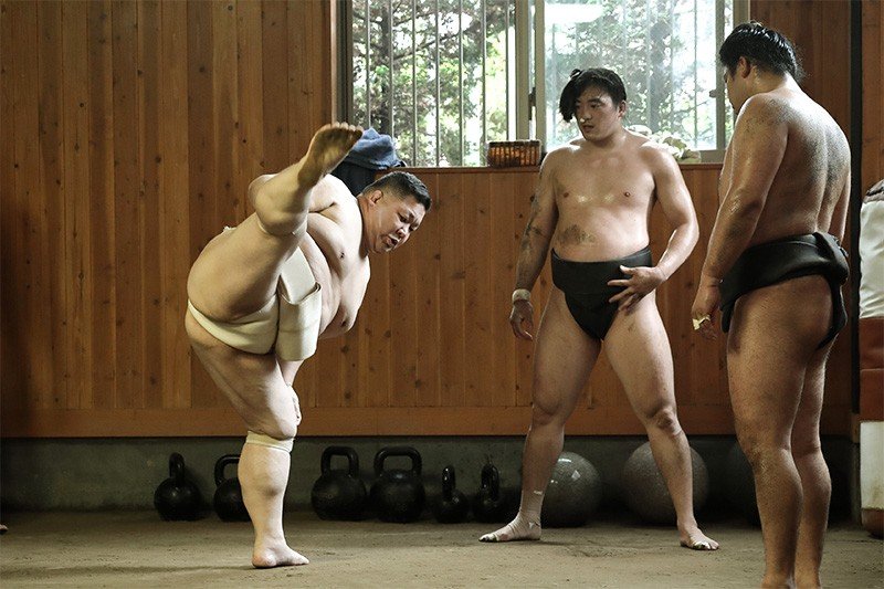 Entrenamiento y ‘chanko’, los secretos de los luchadores de sumo
