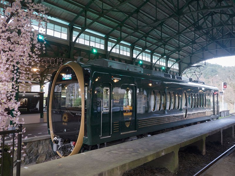El nuevo tren panorámico del Eiden, el Hiei.