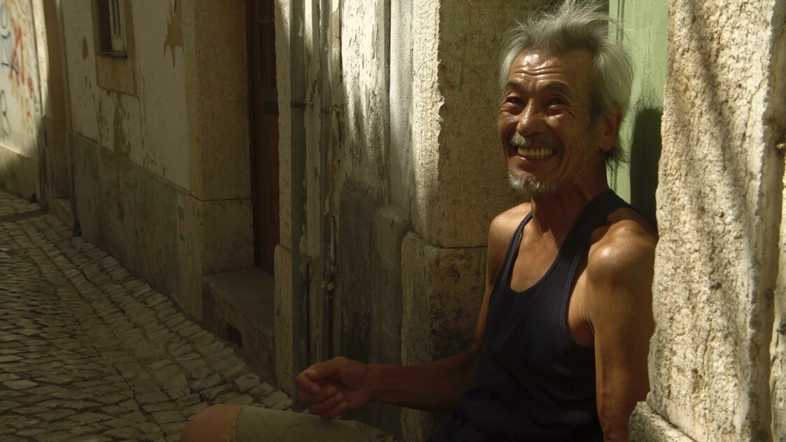 Born in 1945, Tanaka Min studied classical ballet and modern dance before developing his own style of dance in 1974, making his overseas debut in Paris four years later. (© 2021 The Unnamable Dance Film Committee)