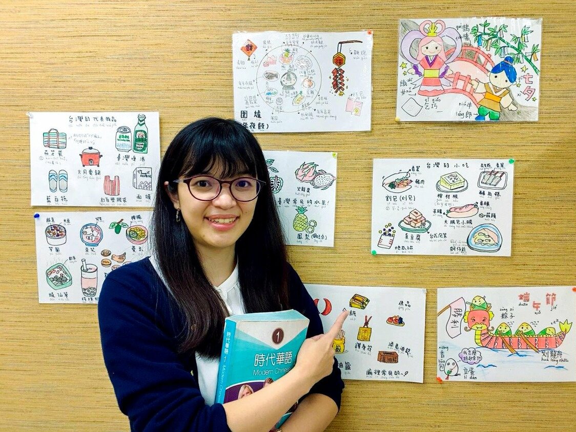 台湾華語教室では、自作の教材で台湾の伝統文化を紹介している