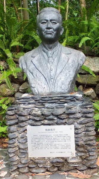 鳥居信平の銅像(筆者提供)