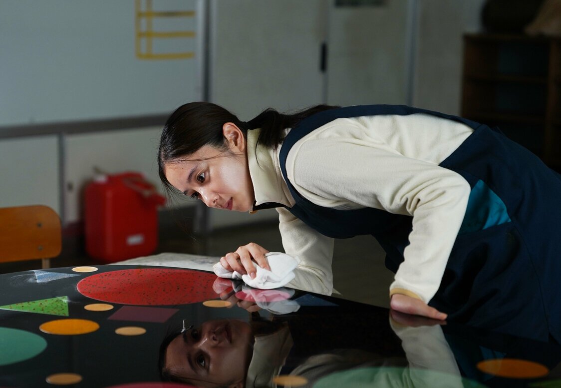 漆を通じて、美也子は自分が本当にやりたいことを見つける　©2023「バカ塗りの娘」製作委員会