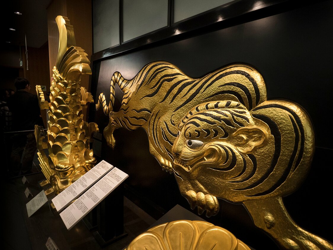 金のしゃちほこと伏虎は、2階に展示されている
