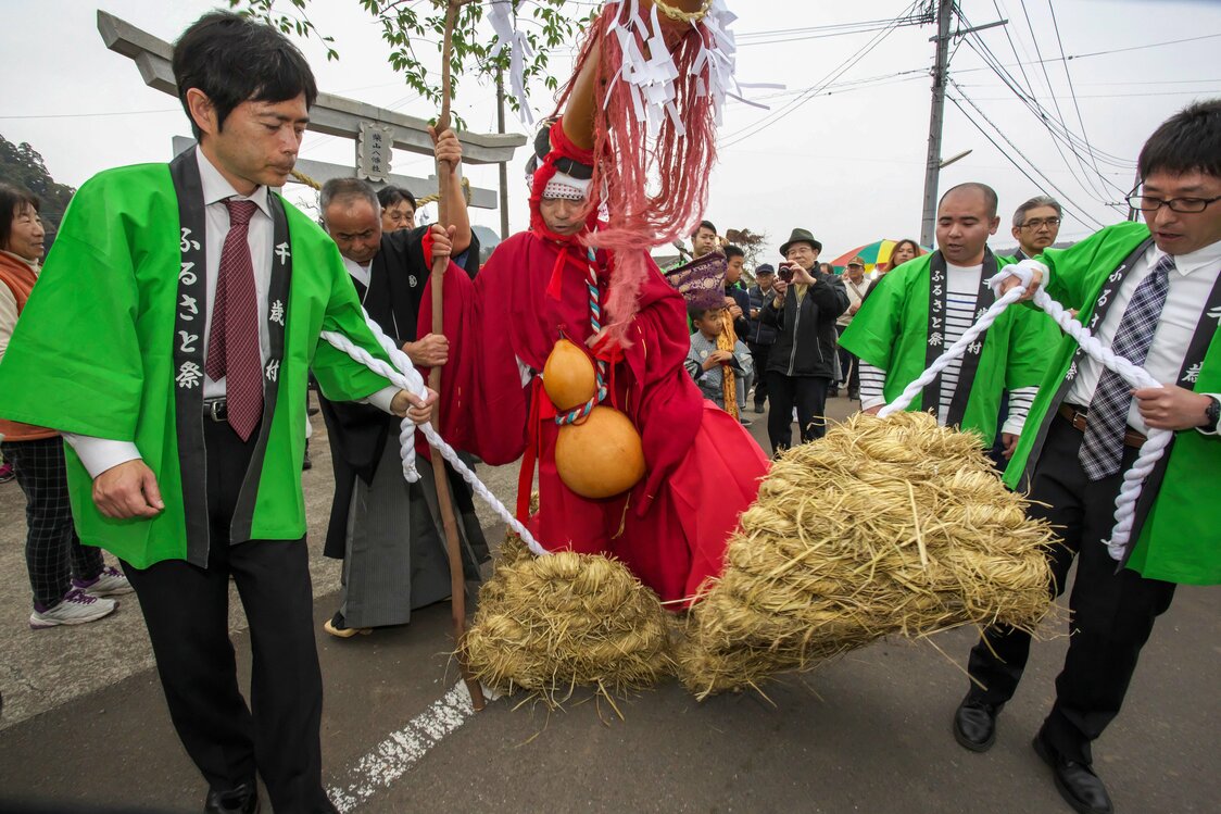 補助されながらゆっくり進む