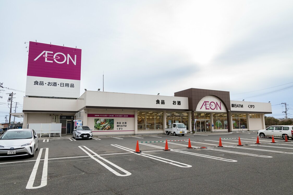 町民のニーズをくんだ品ぞろえをするイオン浪江店。店頭のタブレットから取り扱いのない商品も注文可能
