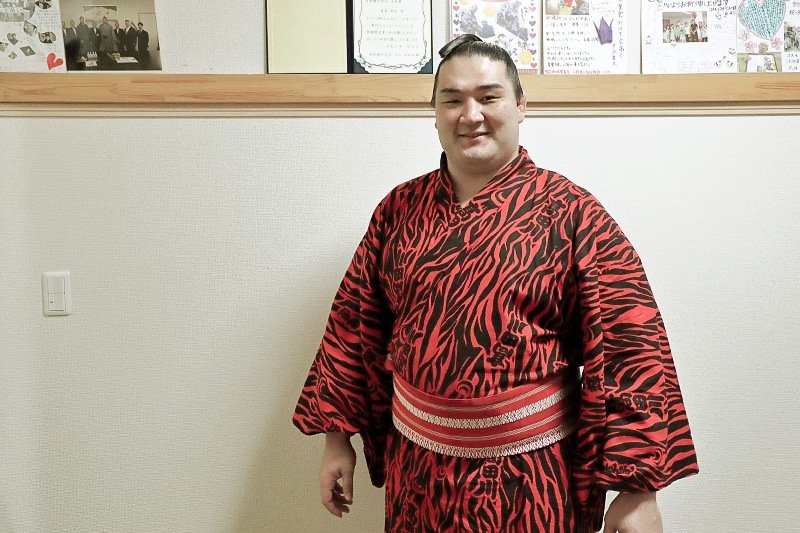 Ryūden, luchador de clase makunouchi.