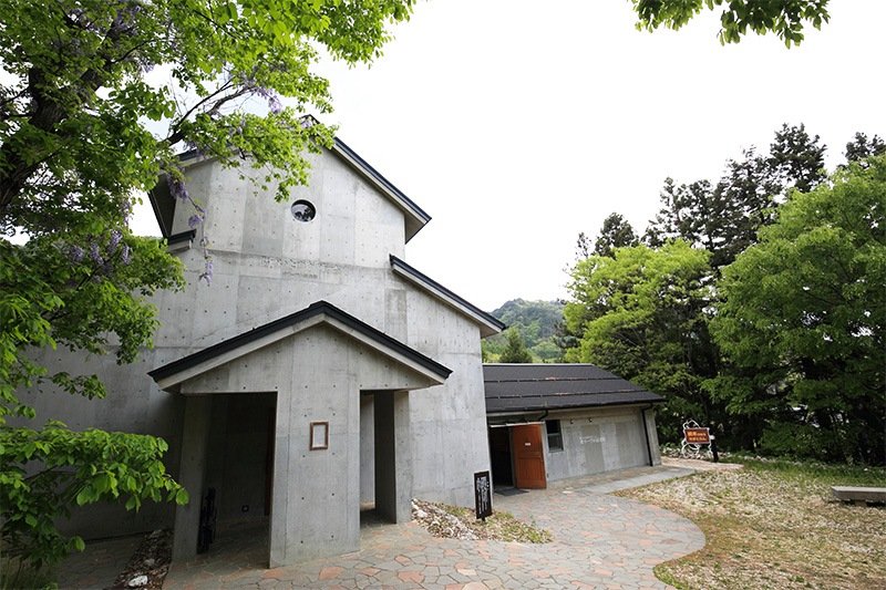 第2展示館も合わせ無言館には静けさが漂う