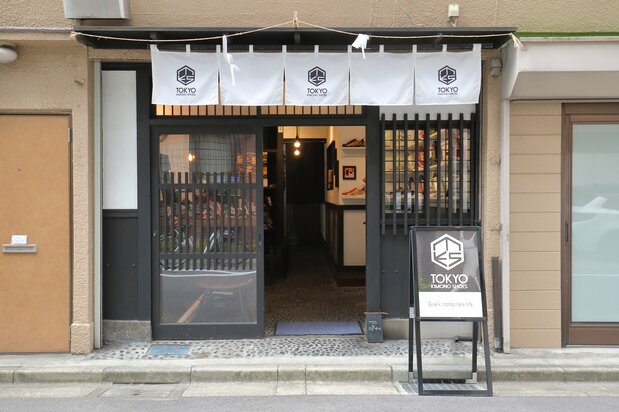 昭和风情的民居式样门店，瞬间把人带回到那个美好时代的浅草