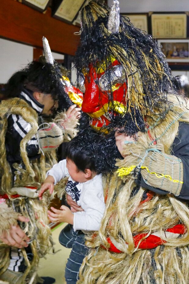 带獠牙的鬼面各地区都别出心裁