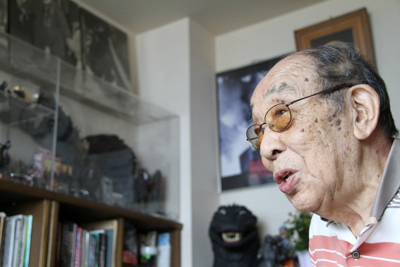 中島春雄さんがデビューした『太平洋の鷲』は、本多監督、GHQの公職追放から復帰して間もない円谷英二が特撮を手がけた「ゴジラ・コンビ」の作品だった