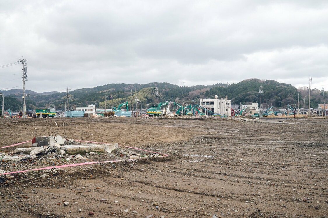 Les travaux ont progressé et la démolition et le déblaiement de la zone autour du marché du matin de Wajima devraient être terminés d’ici la fin mars 2024. (Commune de Wajima, le 18 décembre 2024)