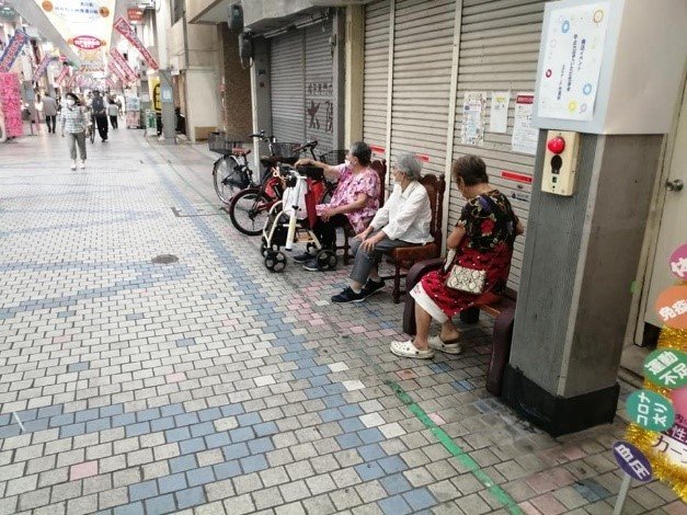 水道筋商店街的利用者中老年人居多