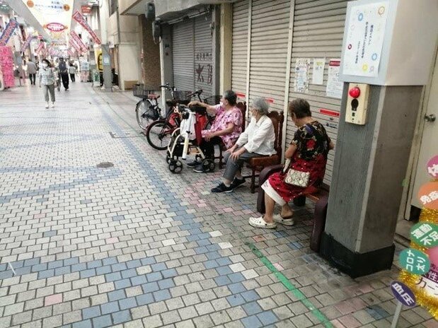 水道筋商店街的利用者中老年人居多