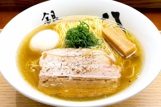 东京东银座“银座 八五”的特制中华荞麦面，1600日元（摄影：山川大介）