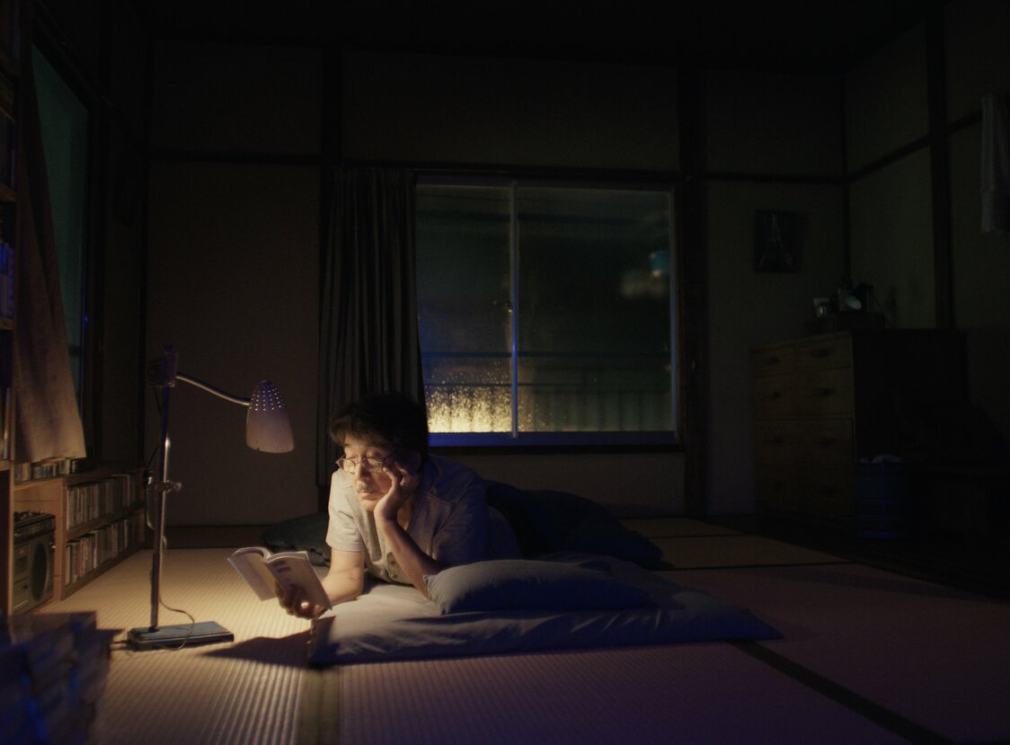 平山はテレビもインターネットも無縁の暮らしを送る　©2023 MASTER MIND Ltd.